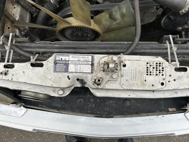Mercedes E 250 1992, 200,000 km - 2.5 л - Bakı