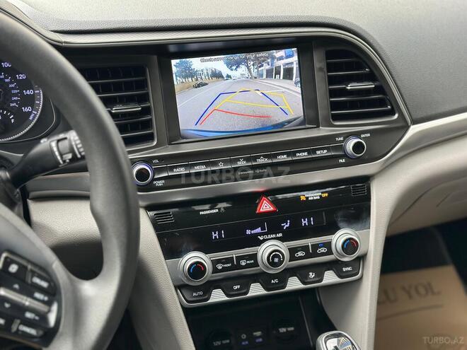 Hyundai Elantra 2019, 73,000 km - 2.0 l - Bakı