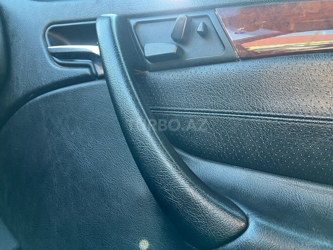 Mercedes C 230 1999, 370,149 km - 2.3 л - İsmayıllı