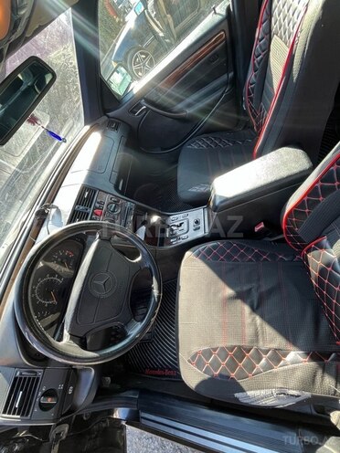 Mercedes C 230 1999, 370,149 km - 2.3 л - İsmayıllı