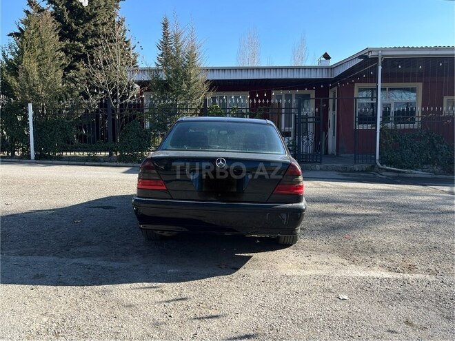 Mercedes C 230 1999, 370,149 km - 2.3 л - İsmayıllı