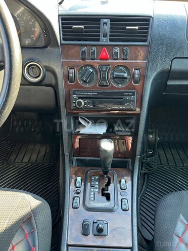Mercedes C 230 1999, 370,149 km - 2.3 л - İsmayıllı