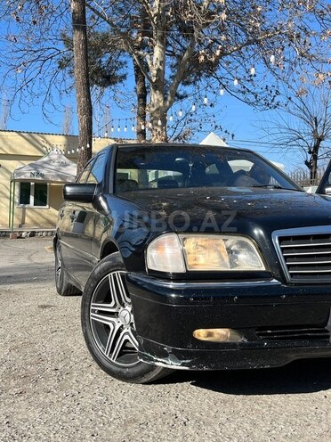 Mercedes C 230 1999, 370,149 km - 2.3 л - İsmayıllı