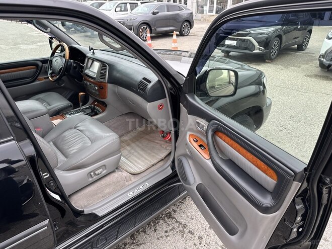 Lexus LX 470-10