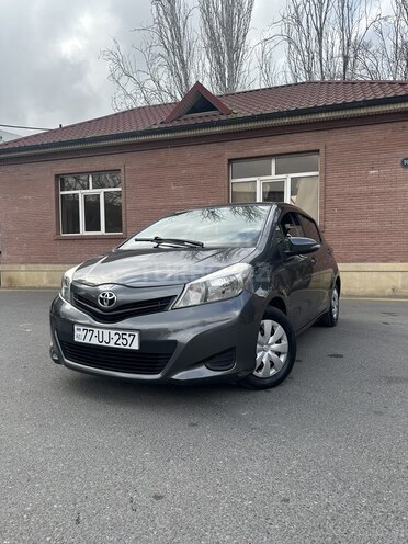 Toyota Vitz 2011, 140,000 km - 1.3 l - Bakı