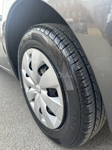 Toyota Vitz 2011, 140,000 km - 1.3 l - Bakı