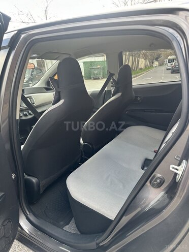 Toyota Vitz 2011, 140,000 km - 1.3 l - Bakı