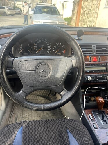 Mercedes C 220 1996, 285,000 km - 2.2 l - Bakı