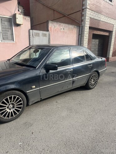 Mercedes C 220 1996, 285,000 km - 2.2 l - Bakı
