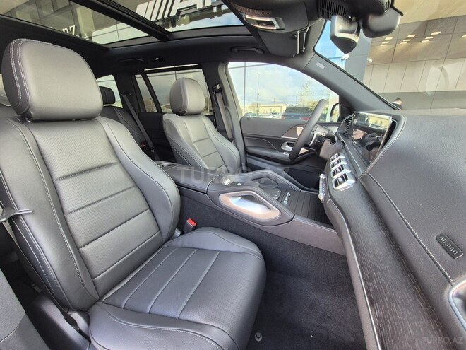 Mercedes GLS 450 4MATIC-10