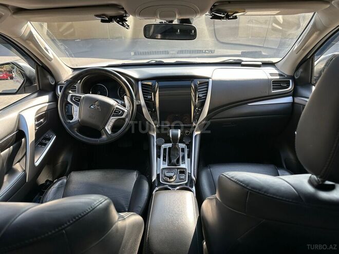 Mitsubishi Pajero Sport 2018, 52,800 km - 3.0 l - Sumqayıt
