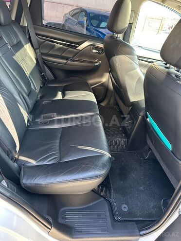 Mitsubishi Pajero Sport 2018, 52,800 km - 3.0 l - Sumqayıt