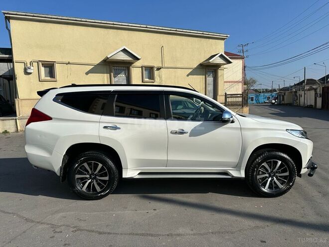 Mitsubishi Pajero Sport 2018, 52,800 km - 3.0 l - Sumqayıt