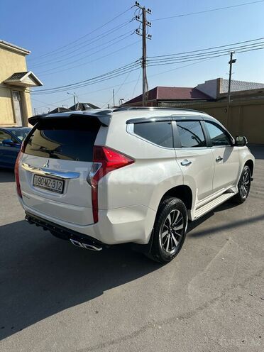 Mitsubishi Pajero Sport 2018, 52,800 km - 3.0 l - Sumqayıt