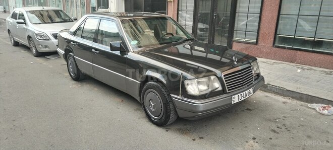 Mercedes E 200 1995, 413,000 km - 2.0 l - Bakı