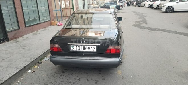 Mercedes E 200 1995, 413,000 km - 2.0 l - Bakı