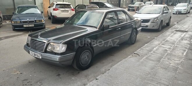 Mercedes E 200 1995, 413,000 km - 2.0 l - Bakı
