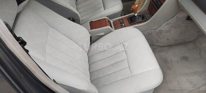 Mercedes E 200 1995, 413,000 km - 2.0 l - Bakı