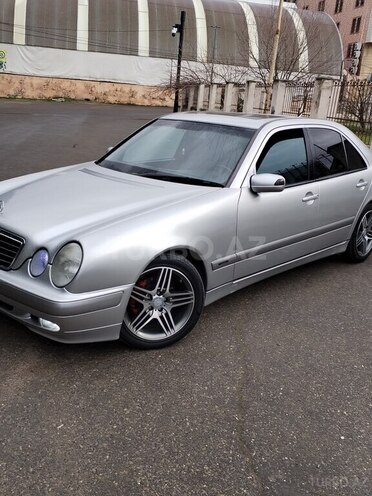 Mercedes E 240 2000, 307,000 km - 2.4 l - Bakı