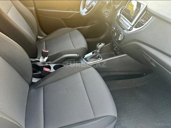 Hyundai Accent 2021, 27,000 km - 1.6 l - Bakı