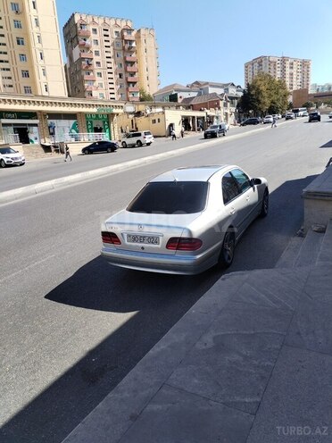 Mercedes E 240 2000, 307,000 km - 2.4 l - Bakı