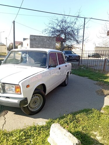 LADA (VAZ) 2107 2011, 20,000 km - 1.6 л - Şirvan