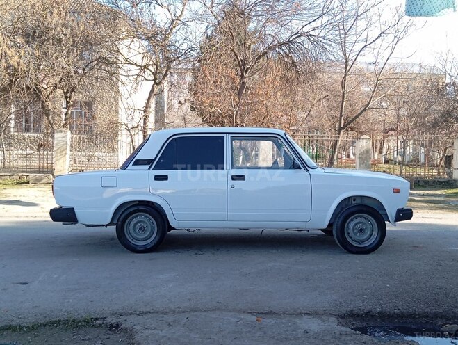 LADA (VAZ) 2107 2011, 20,000 km - 1.6 л - Şirvan