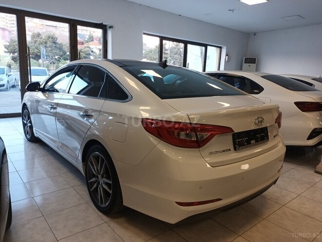 Hyundai Sonata-4