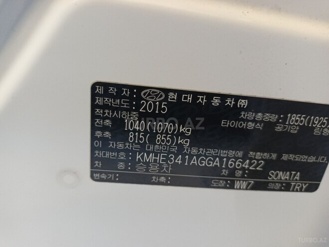 Hyundai Sonata-15