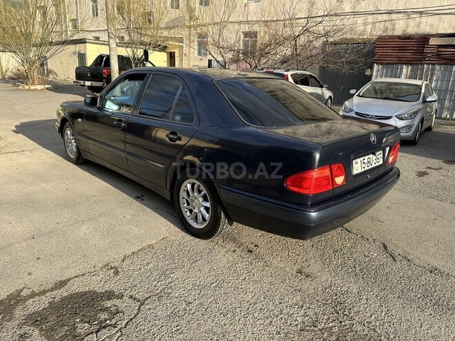 Mercedes E 230 1997, 228,000 km - 2.3 l - Bakı