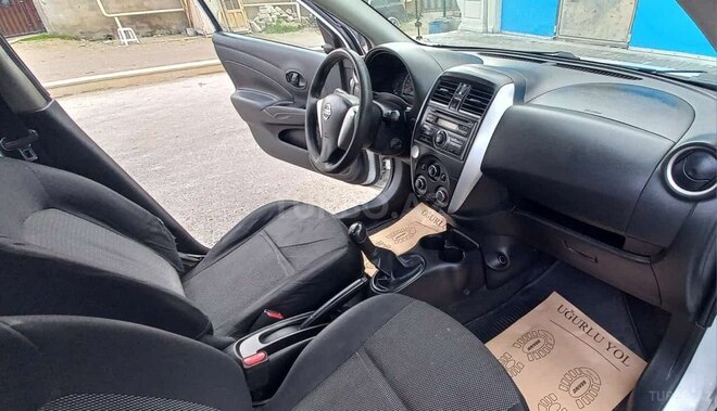Nissan Sunny 2019, 118,000 km - 1.5 l - Bakı