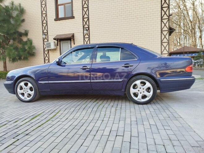 Mercedes E 240 1999, 933,530 km - 2.4 l - Masallı