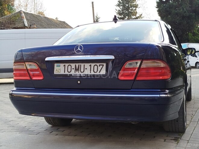 Mercedes E 240 1999, 933,530 km - 2.4 l - Masallı