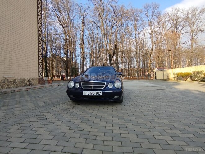 Mercedes E 240 1999, 933,530 km - 2.4 l - Masallı