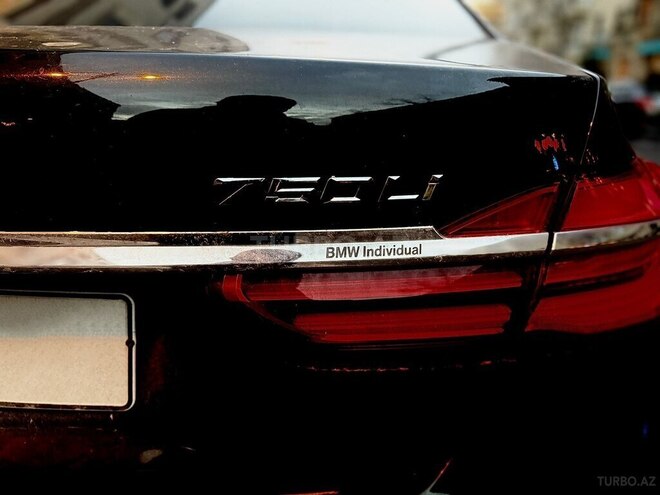 BMW 750 2016, 142,000 km - 4.4 l - Bakı