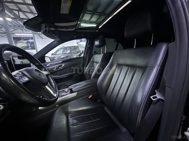 Mercedes E 220 d-11