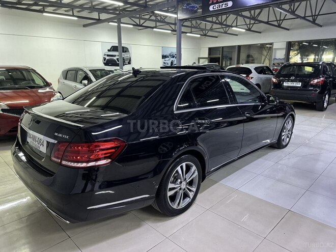 Mercedes E 220 d-7