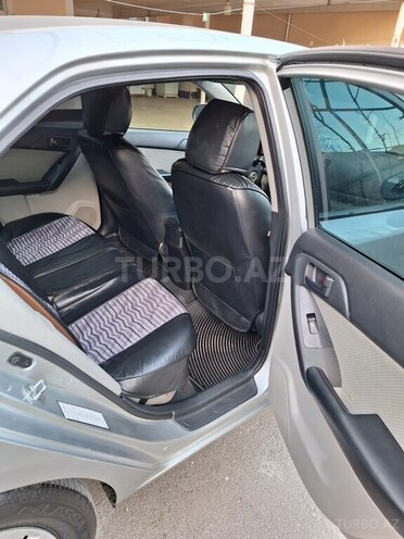 Kia Cerato 2010, 193,121 km - 2.0 l - Ucar