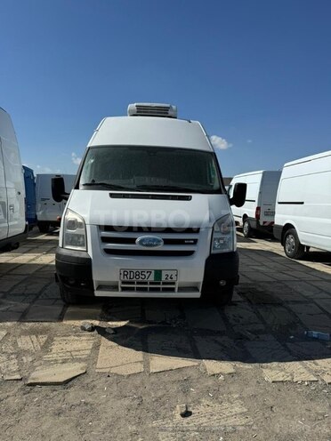 Ford Transit-1