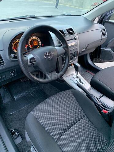 Toyota Corolla 2013, 281,000 km - 1.6 l - Bakı