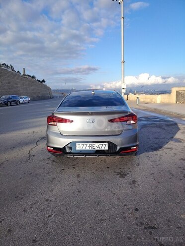 Hyundai Elantra 2019, 132,000 km - 2.0 l - Bakı