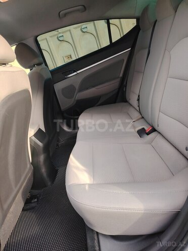 Hyundai Elantra 2019, 132,000 km - 2.0 l - Bakı