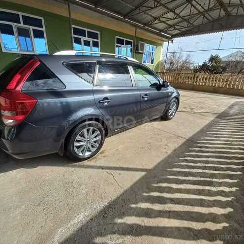 Kia Ceed 2010, 387,000 km - 1.6 l - Biləsuvar