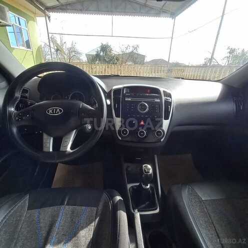 Kia Ceed 2010, 387,000 km - 1.6 l - Biləsuvar