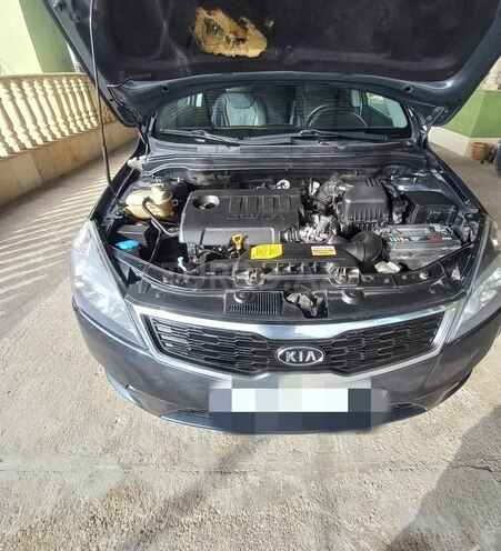 Kia Ceed 2010, 387,000 km - 1.6 l - Biləsuvar
