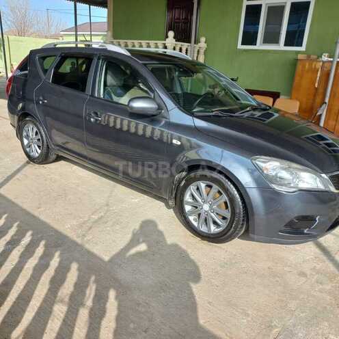 Kia Ceed 2010, 387,000 km - 1.6 l - Biləsuvar