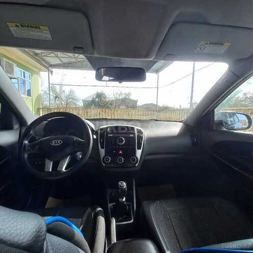 Kia Ceed 2010, 387,000 km - 1.6 l - Biləsuvar
