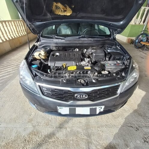 Kia Ceed 2010, 387,000 km - 1.6 l - Biləsuvar