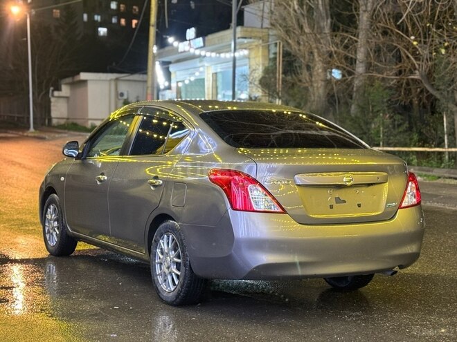 Nissan Sunny 2012, 128,000 km - 1.2 l - Bakı