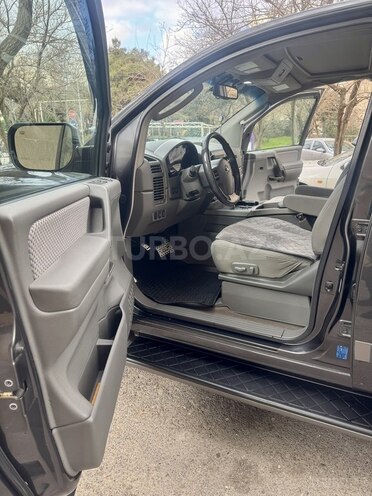 Nissan Armada 2006, 109,000 km - 5.6 l - Bakı